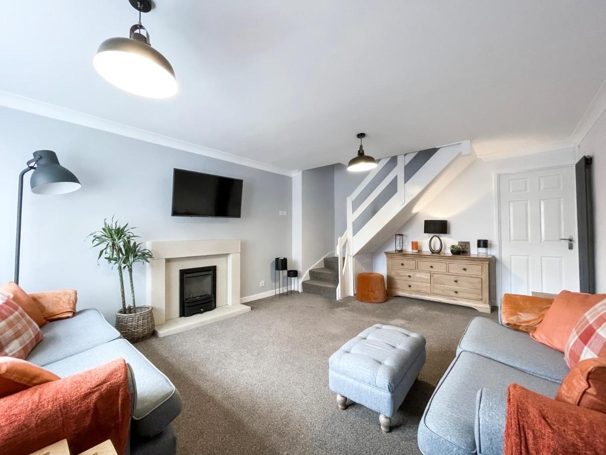 Вилла Well Situated, Cosy 2 Bed House Уэст-Кирби Экстерьер фото